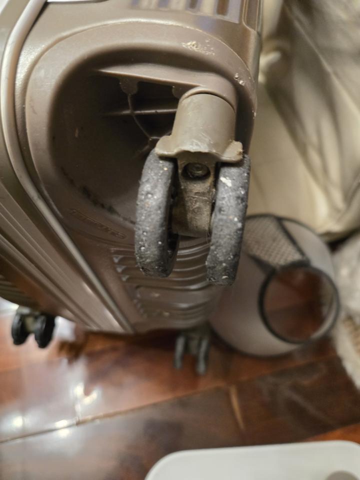 Luggage RepairJob photo