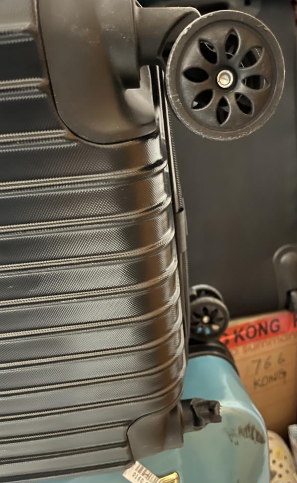 Luggage RepairJob photo