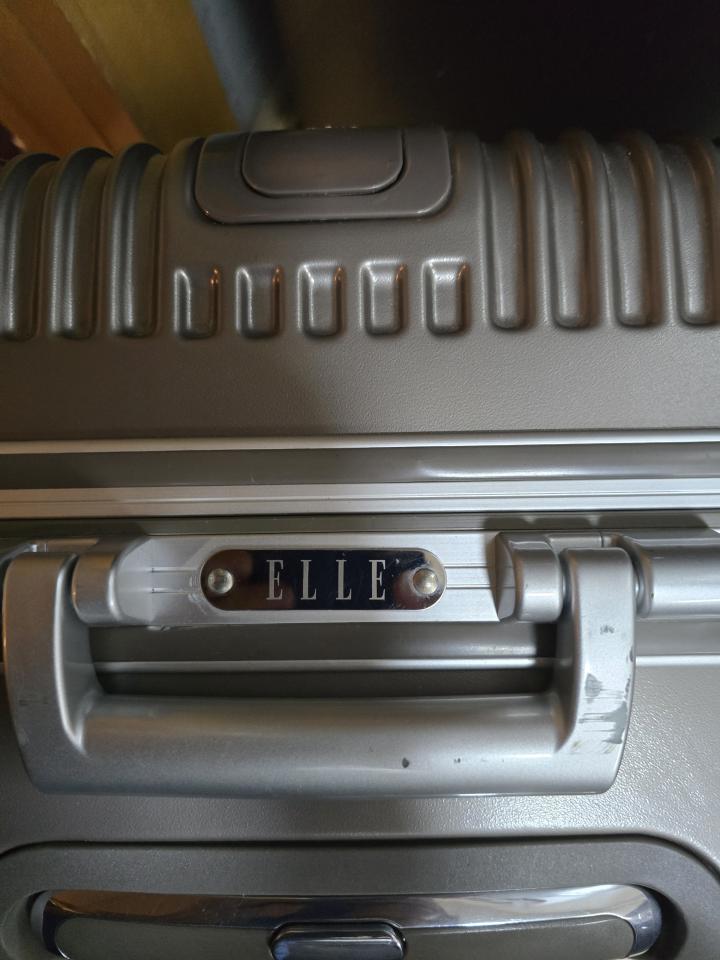 Luggage RepairJob photo