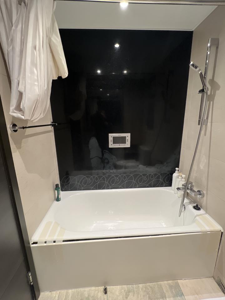 Bathroom RenovationJob photo