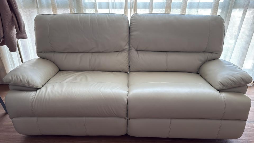 傢俬維修工作照片