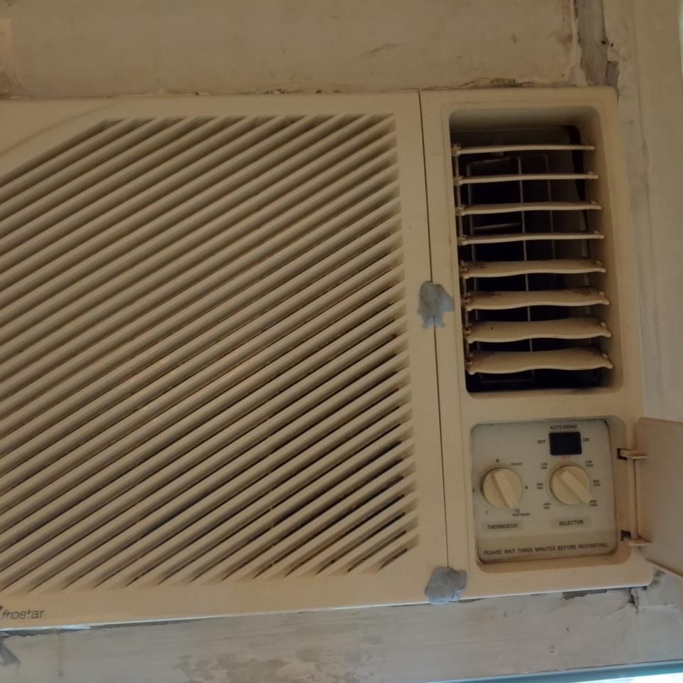 冷氣維修工作照片