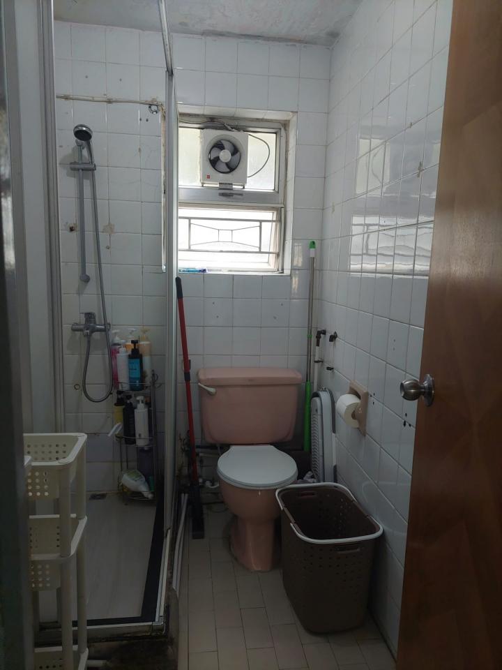 Toilet Installation & RepairJob photo