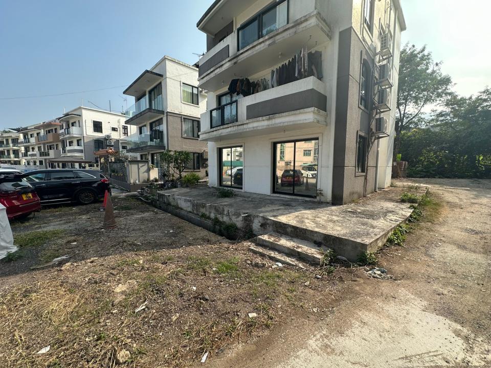 戶外圍欄工作照片