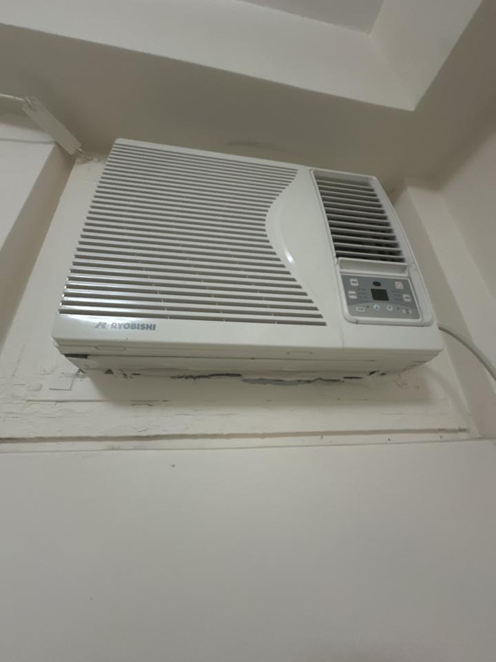 冷氣維修工作照片