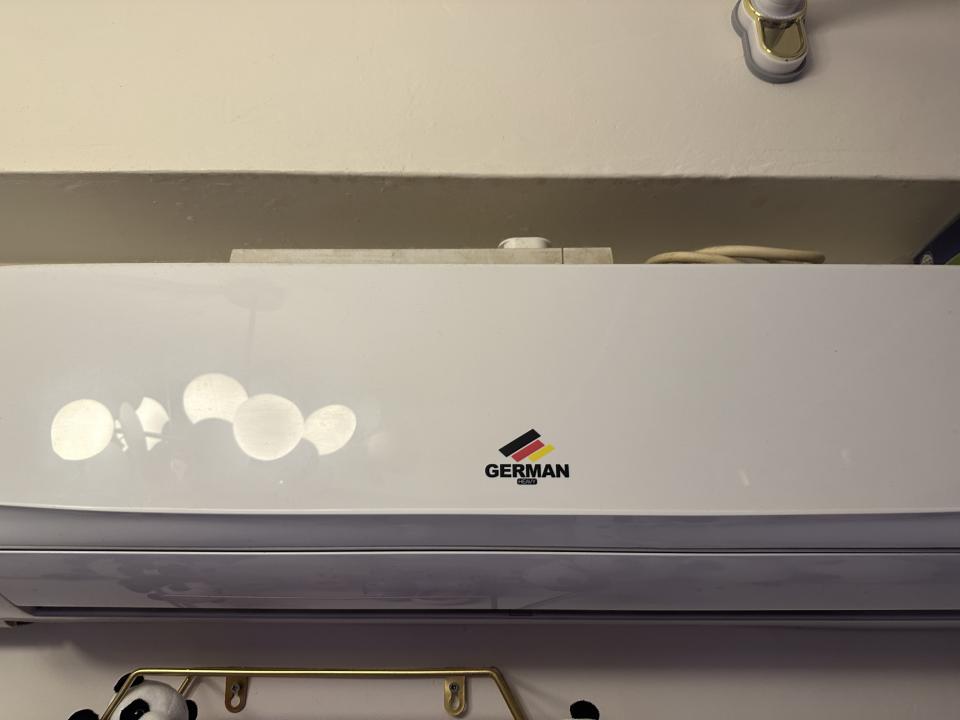 冷氣維修工作照片