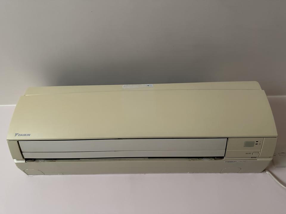 冷氣維修工作照片