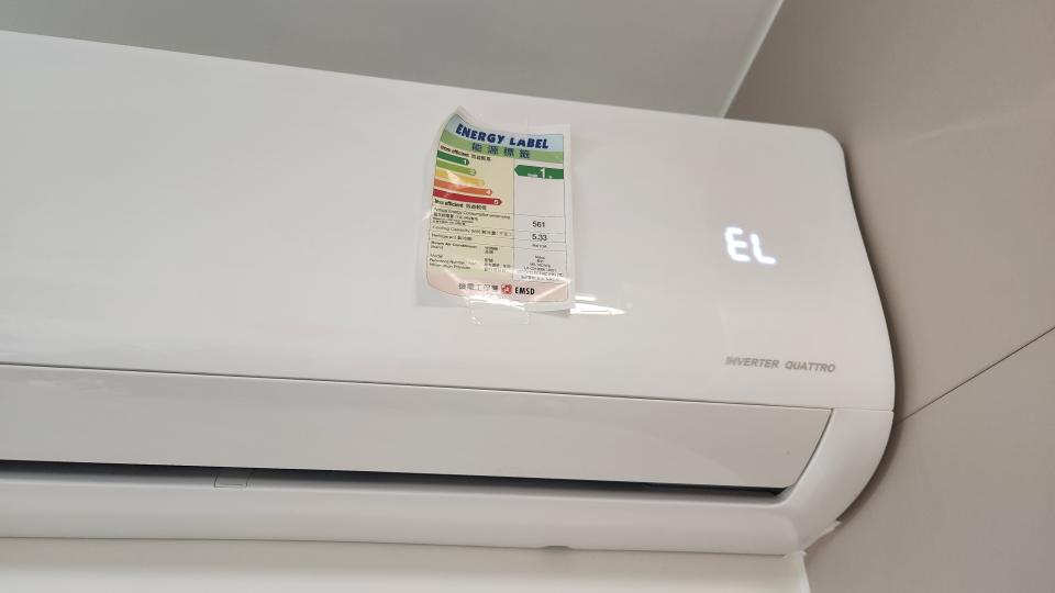 冷氣維修工作照片