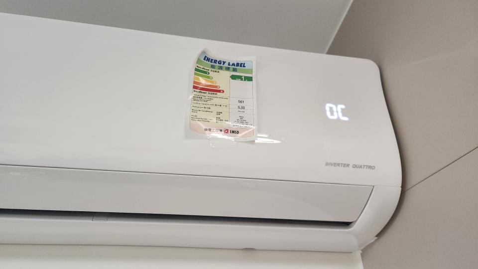 冷氣維修工作照片