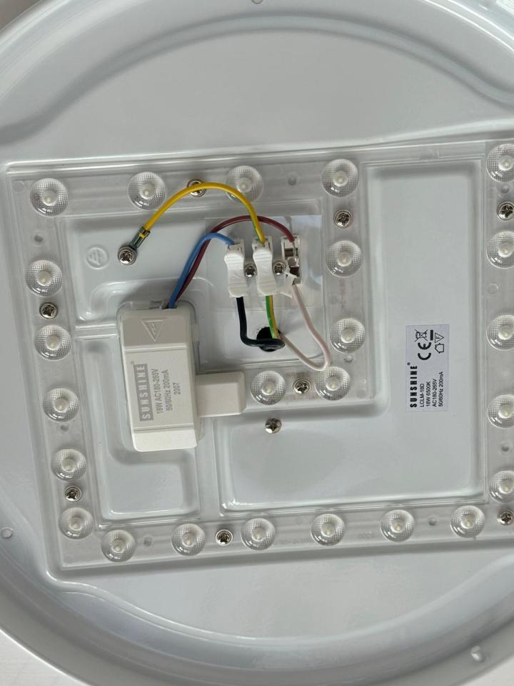 燈飾維修工作照片