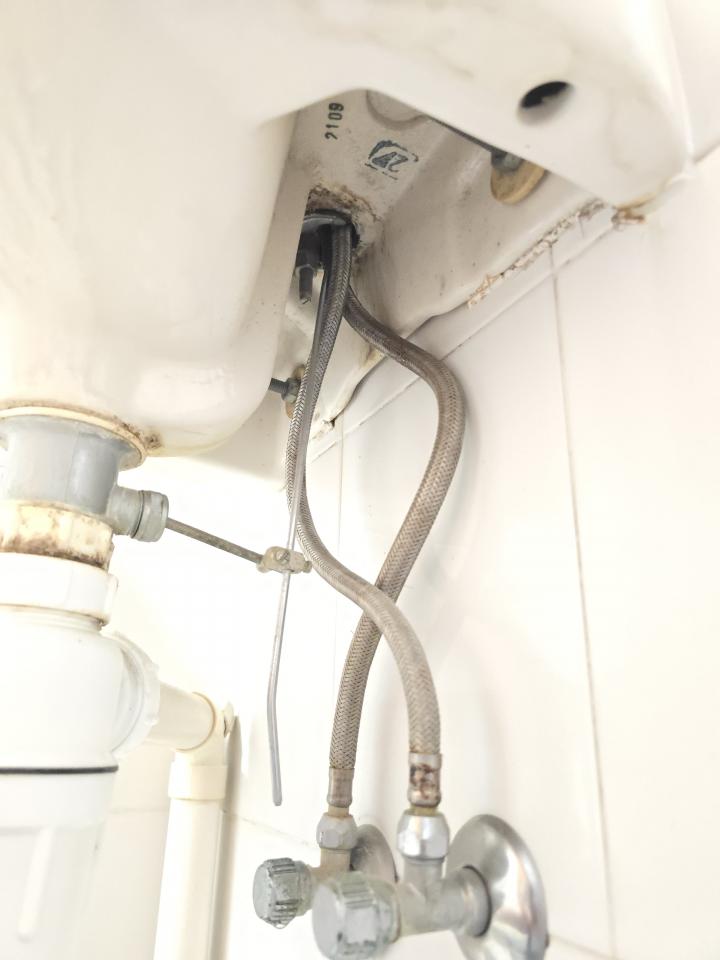 水龍頭安裝工作照片