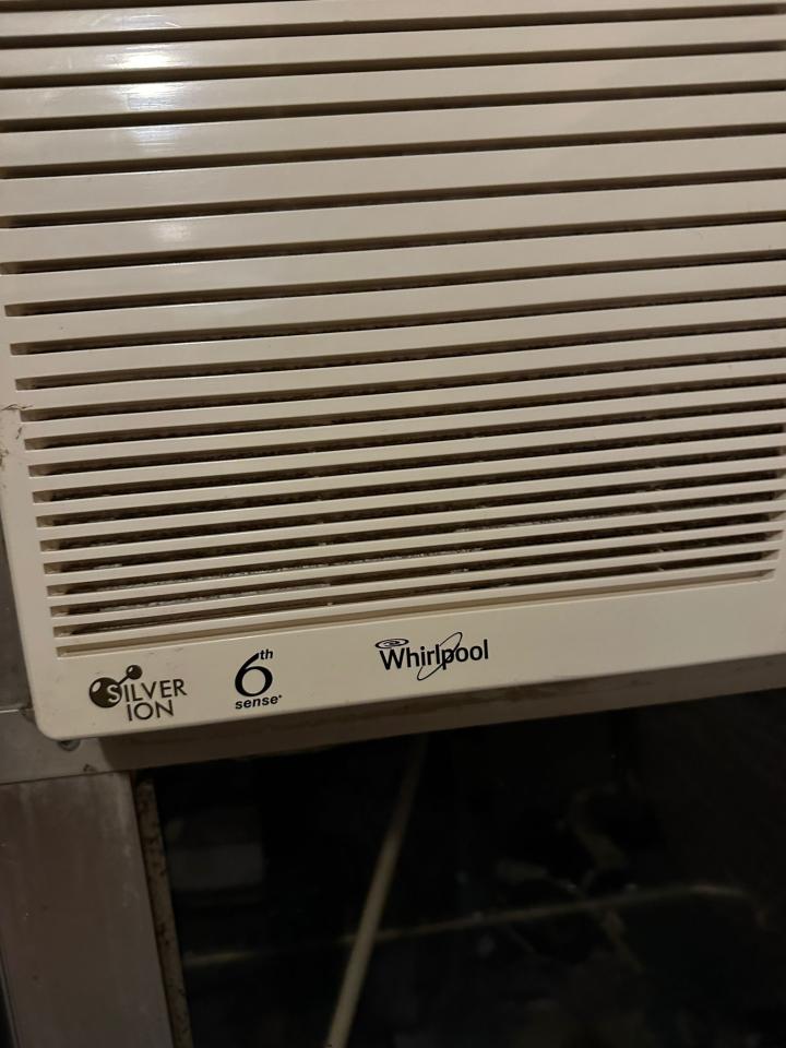 冷氣維修工作照片