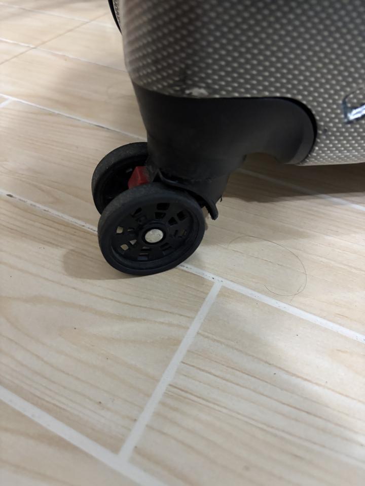 Luggage RepairJob photo