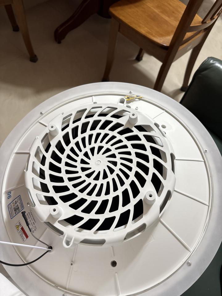 燈飾安裝工作照片