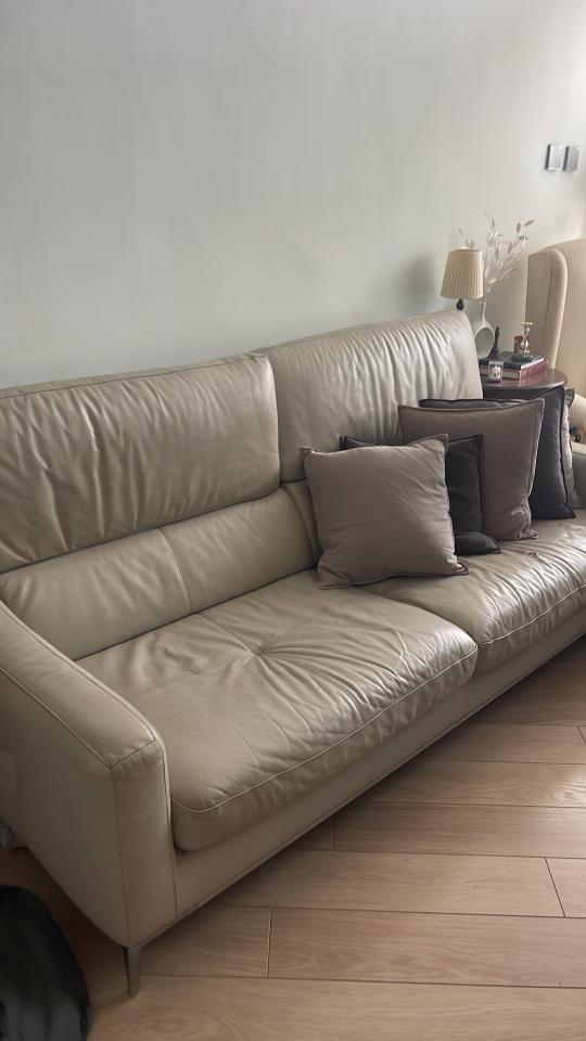 傢俬維修工作照片