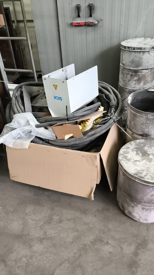 大型垃圾處理工作照片