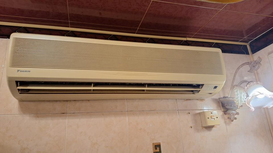 冷氣維修工作照片