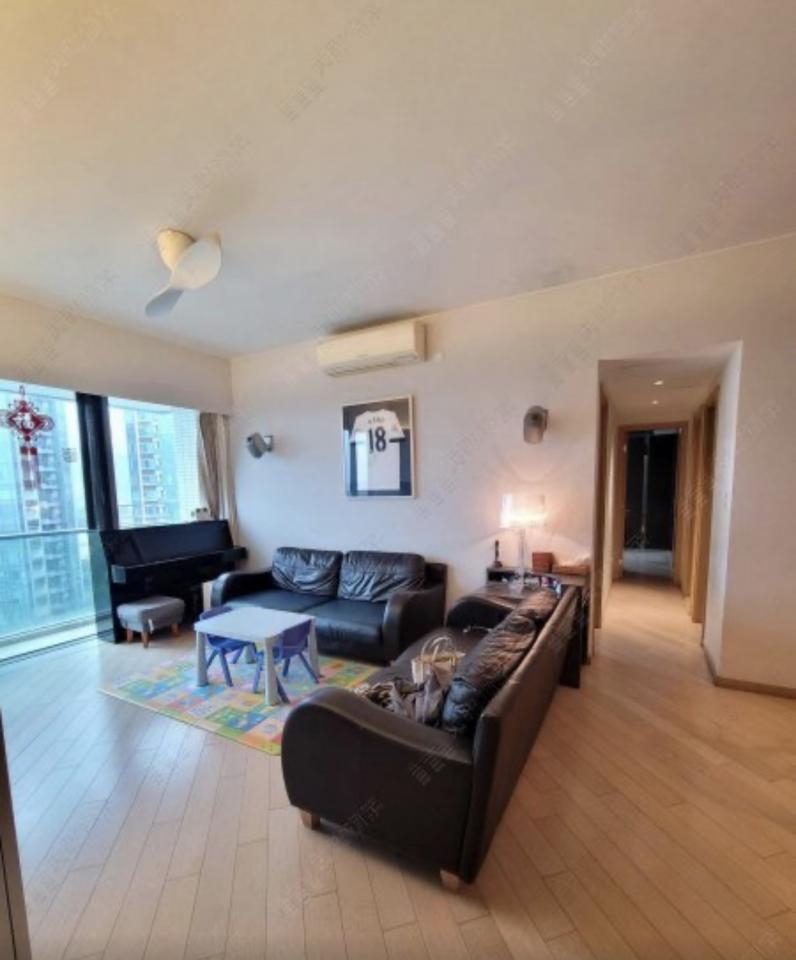 木地板打磨翻新工作照片