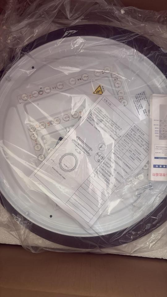 燈飾安裝工作照片