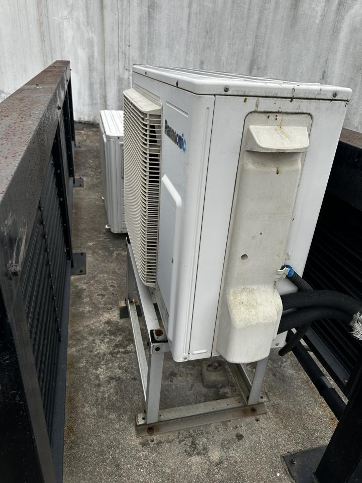 冷氣安裝工作照片