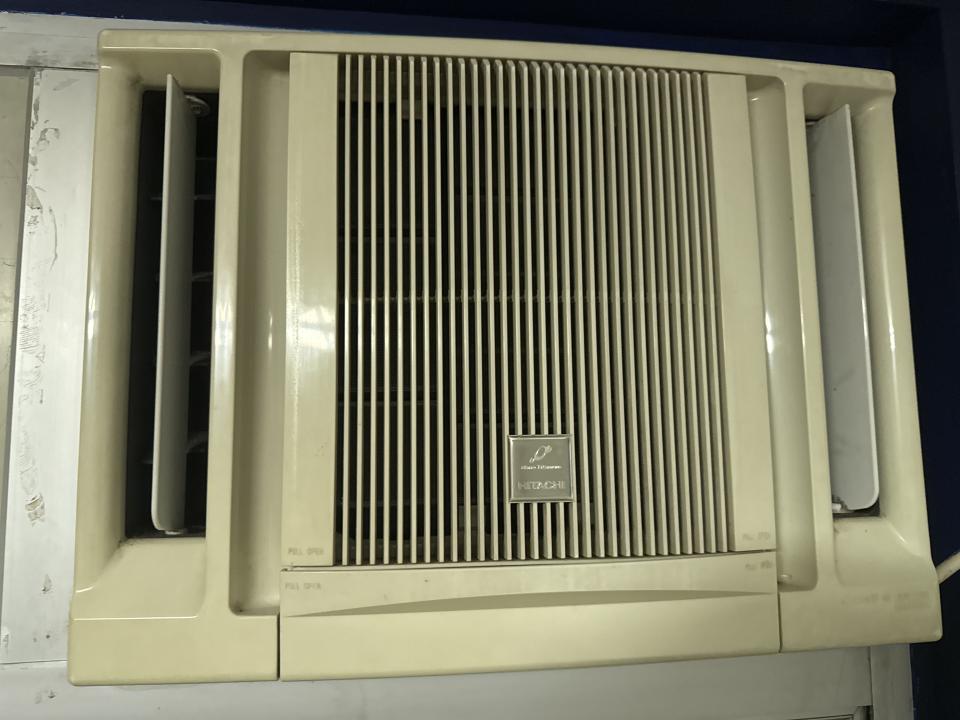 冷氣維修工作照片