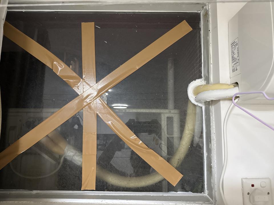 冷氣維修工作照片