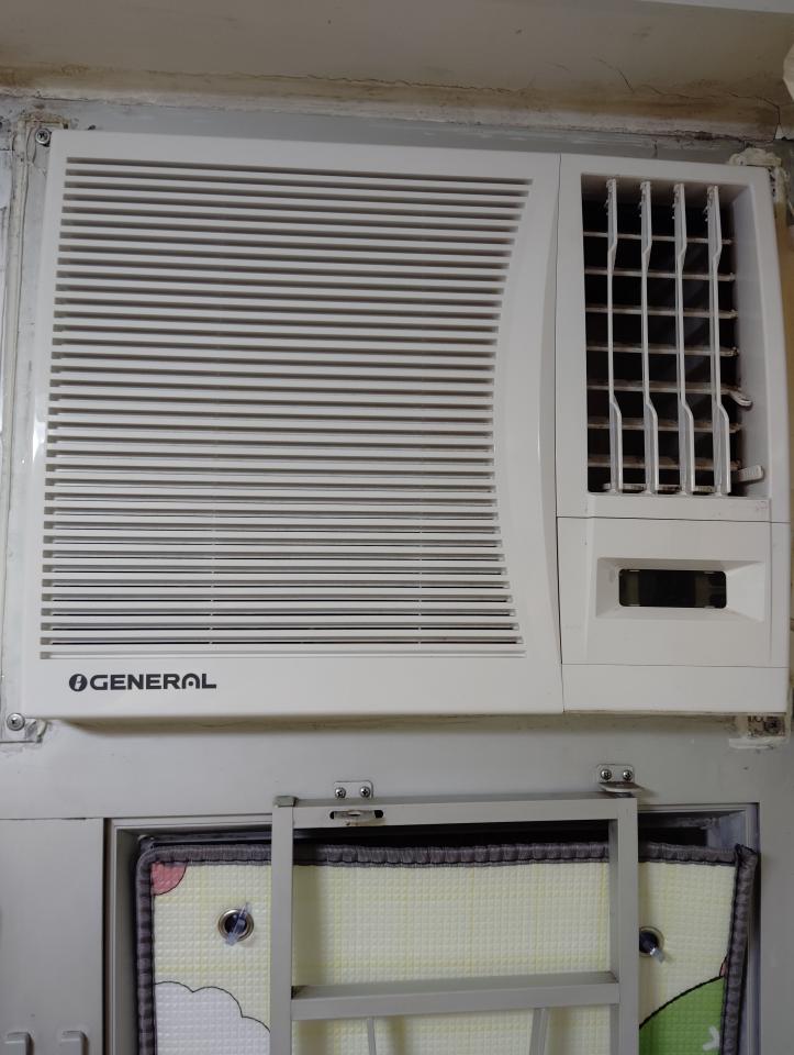 冷氣維修工作照片