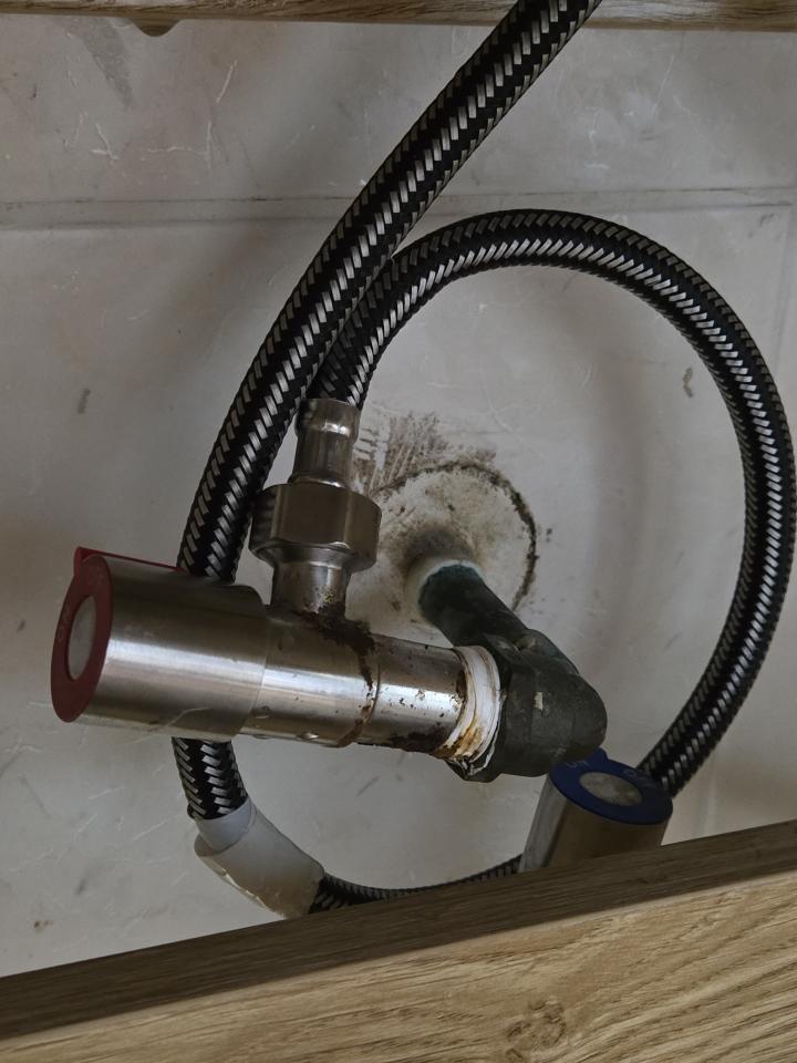 Faucet Repair & InstallationJob photo