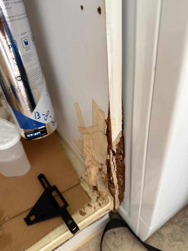 Furniture RepairJob photo