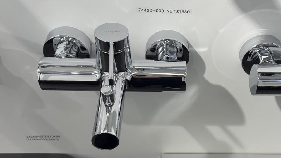 水龍頭安裝工作照片