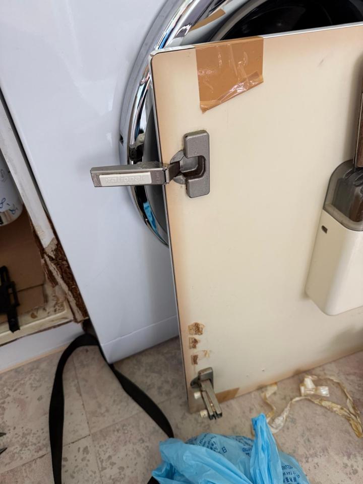 Furniture RepairJob photo