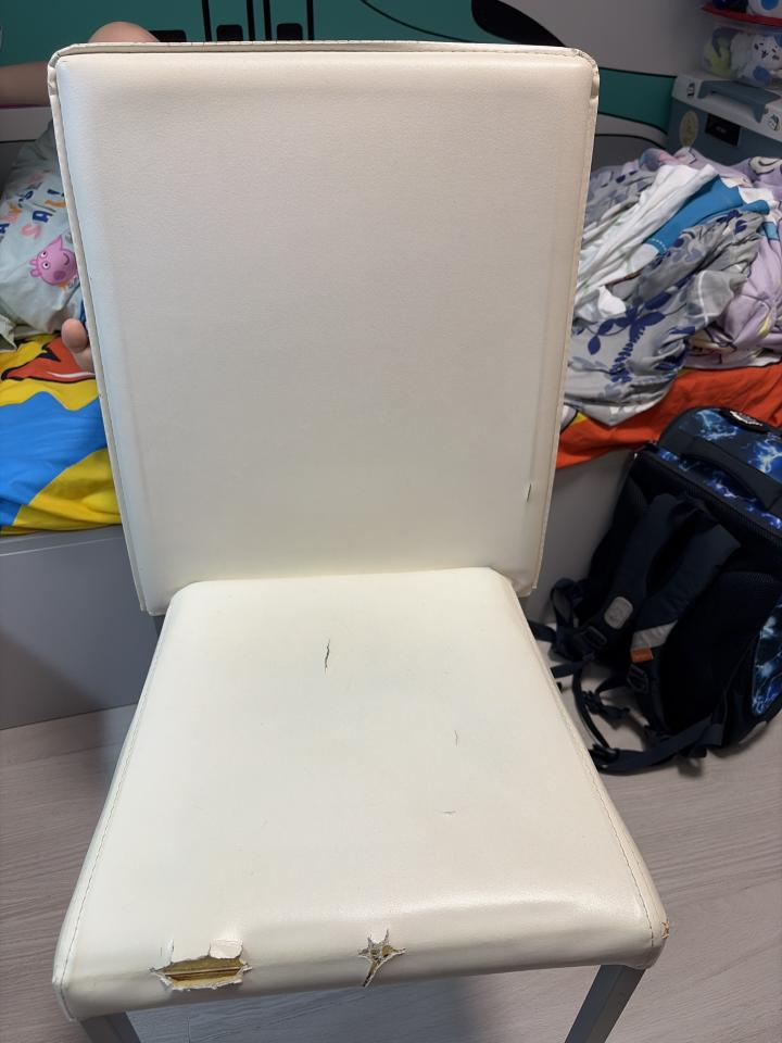 Furniture RepairJob photo