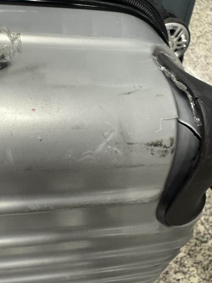 Luggage RepairJob photo