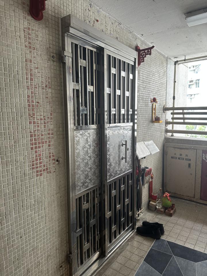 Iron DoorJob photo