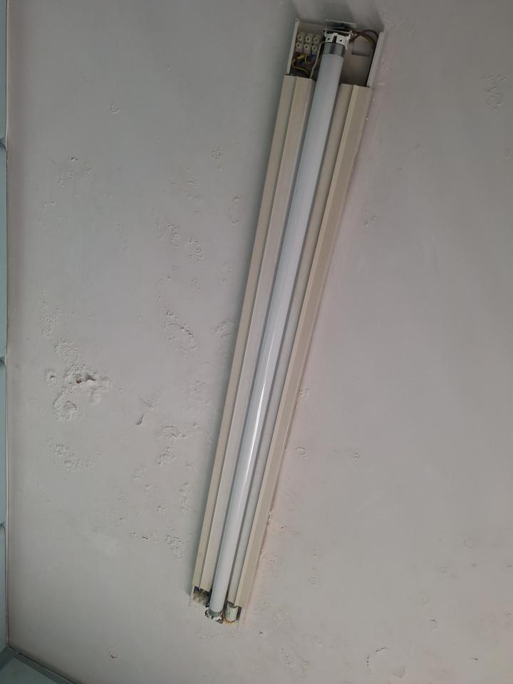 燈飾維修工作照片