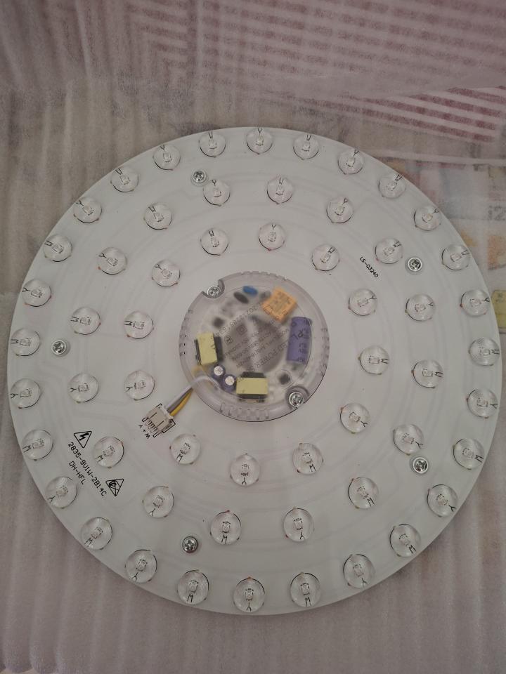 燈飾維修工作照片