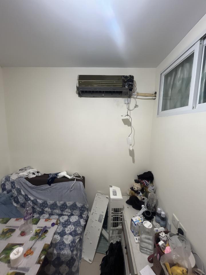 冷氣維修工作照片