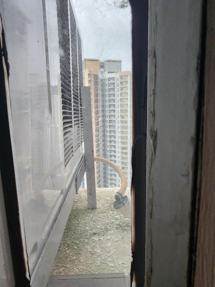 冷氣維修工作照片