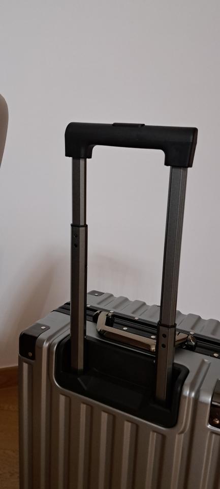 Luggage RepairJob photo