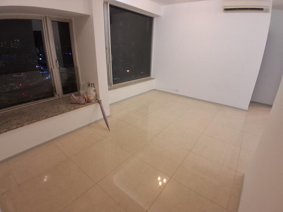 Floor PolishingJob photo