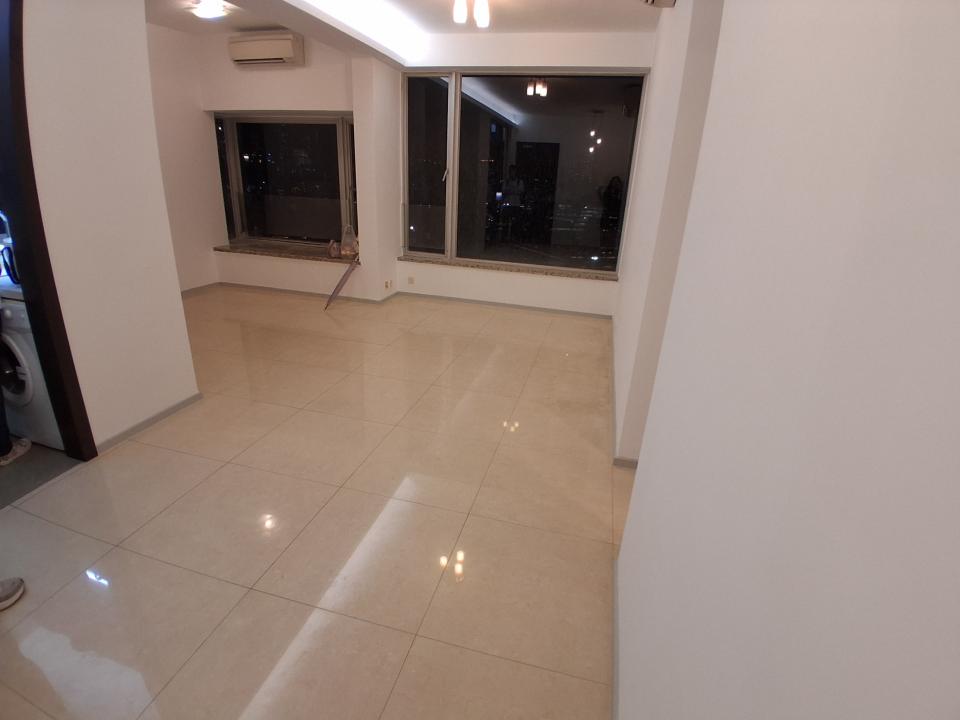 Floor PolishingJob photo