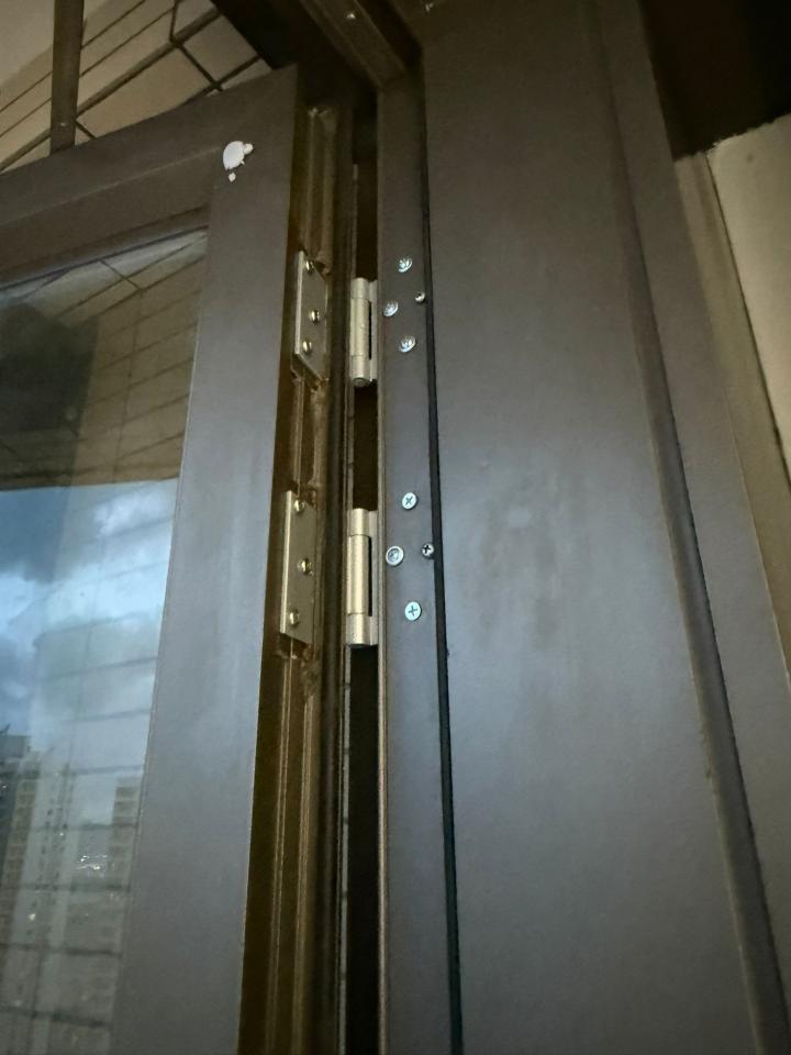 Door repairJob photo