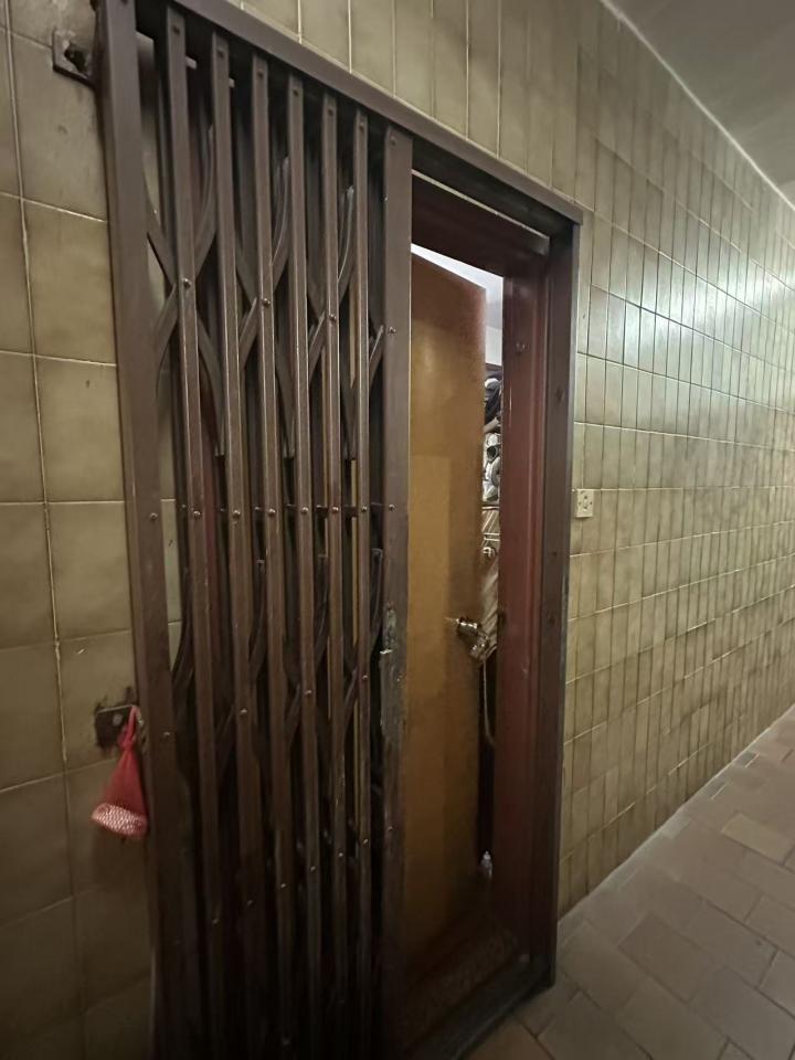 Iron DoorJob photo