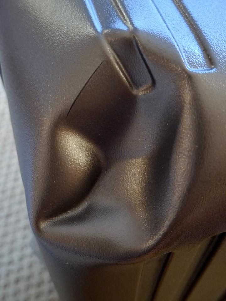Luggage RepairJob photo