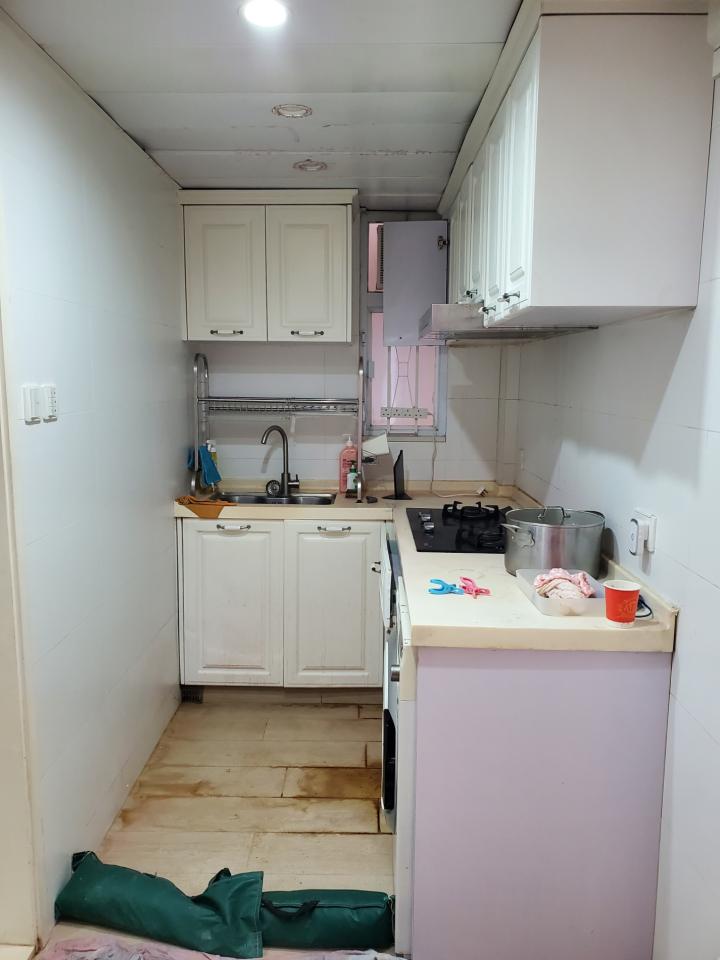 Furniture RepairJob photo