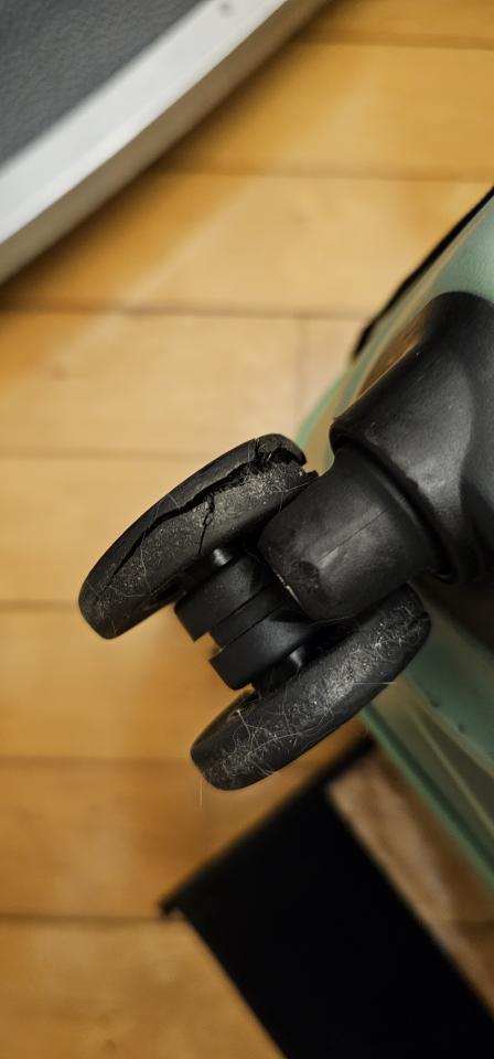 Luggage RepairJob photo