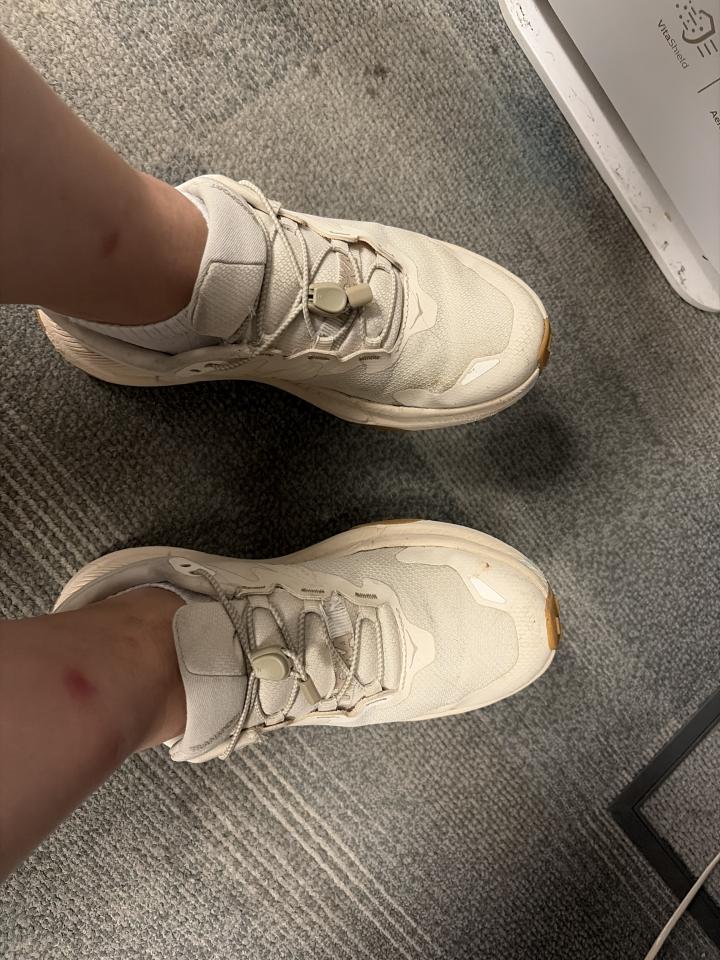 Shoe Cleaning & RepairingJob photo