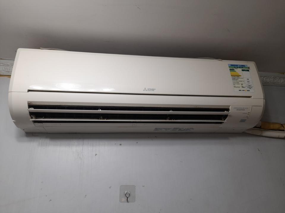 冷氣維修工作照片