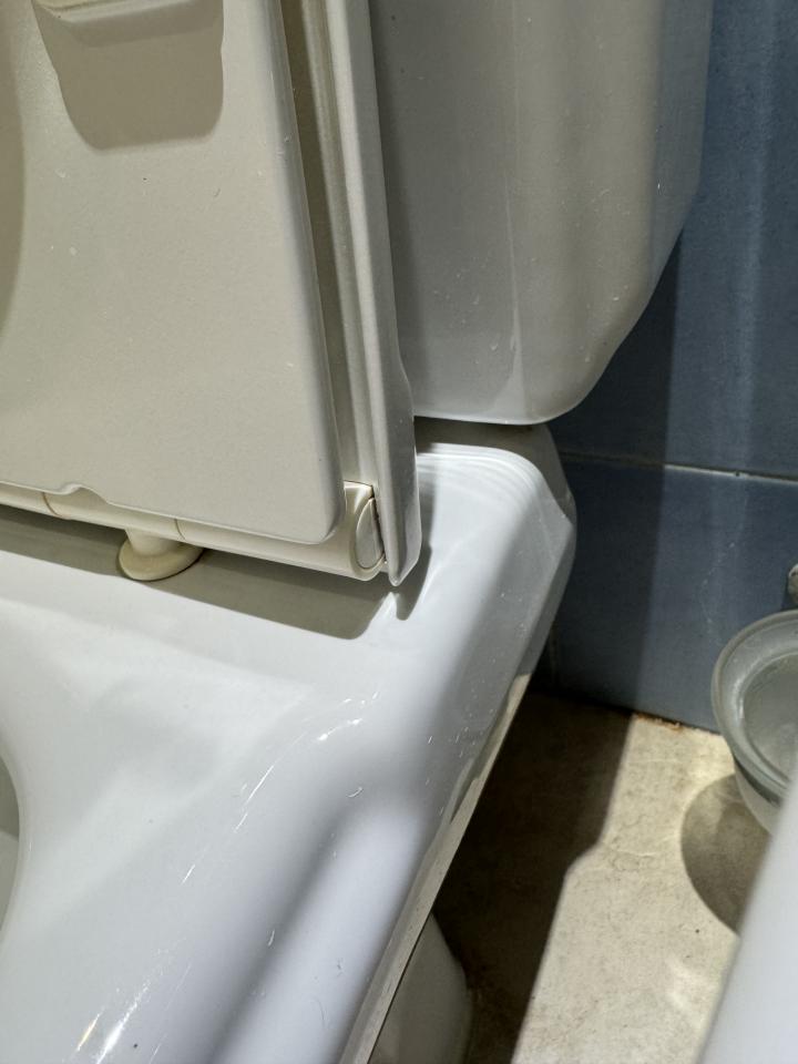 馬桶安裝工作照片