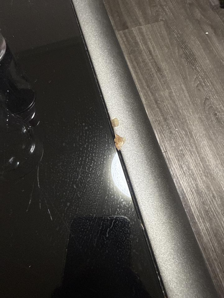 傢俬維修工作照片